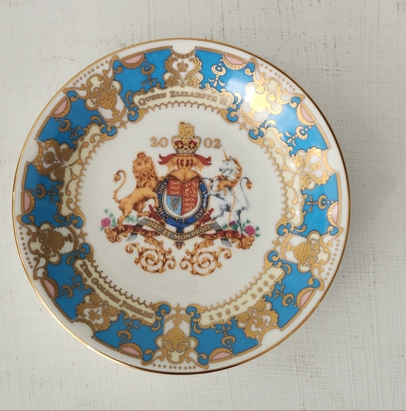 Royal Collection Golden Jubilee Fine Bone China Trinket Dish 2002 MINT Condition - Picture 1 of 6